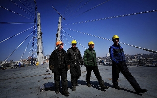 Крыму требуется до 10 тысяч специалистов Крыму требуется до 10 тысяч специалистов